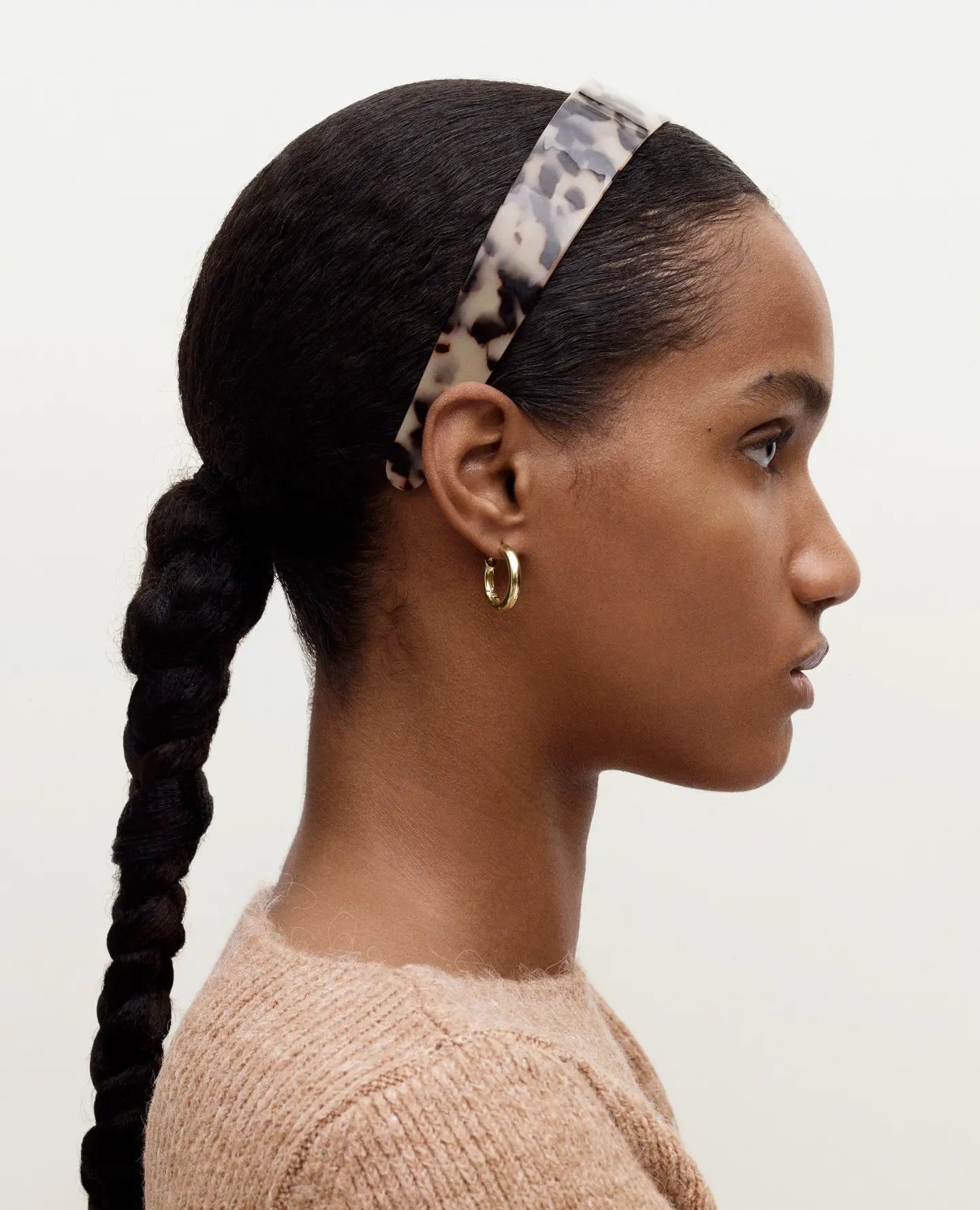 The Wide Headband in Blonde Tortoise⁠
⁠
Wide, lightweight headband crafted from hand-polished Italia